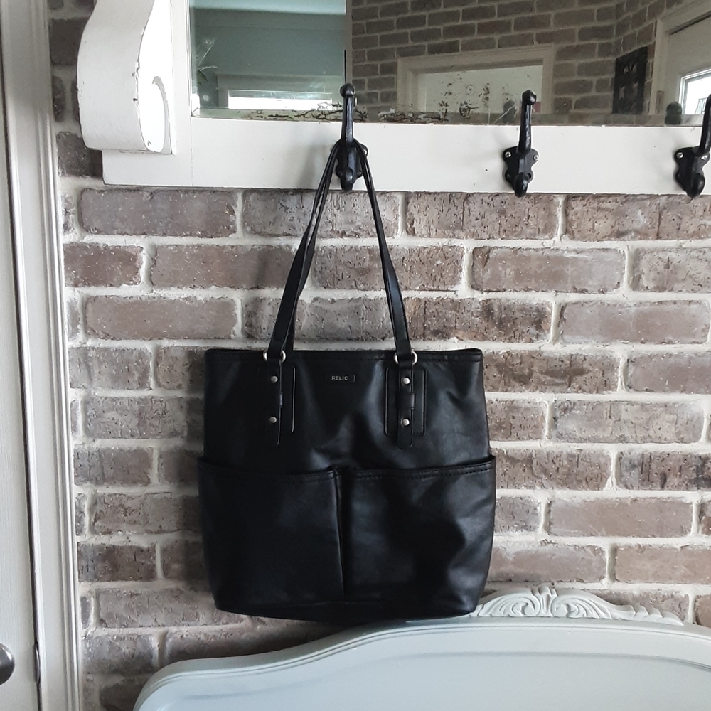 RELIC LARGE TOTE BAG BLACK